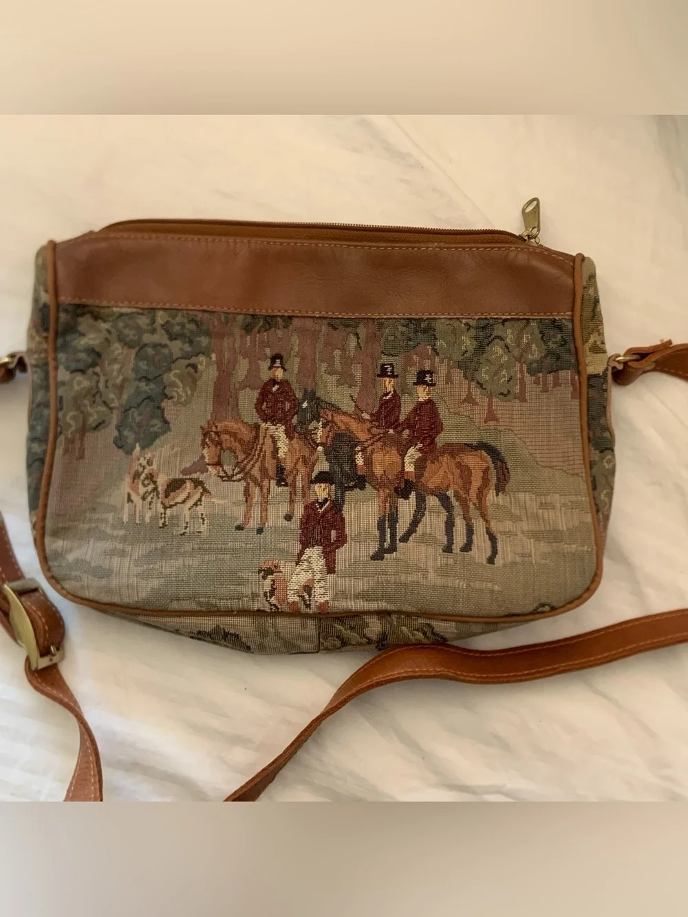 VINTAGE Orvis Brown Leather-Trim Tapestry Messenger Bag with Equestrian Scene